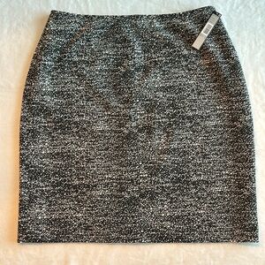 Tahari skirt knee length pencil black and ivory 14 office casual work business